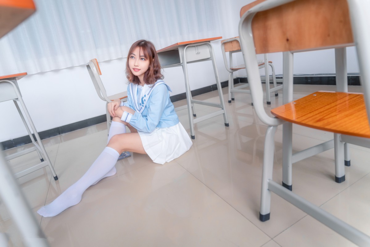 [喵糖映画]VOL.009 小黄鸭与白丝 – COSPLAY