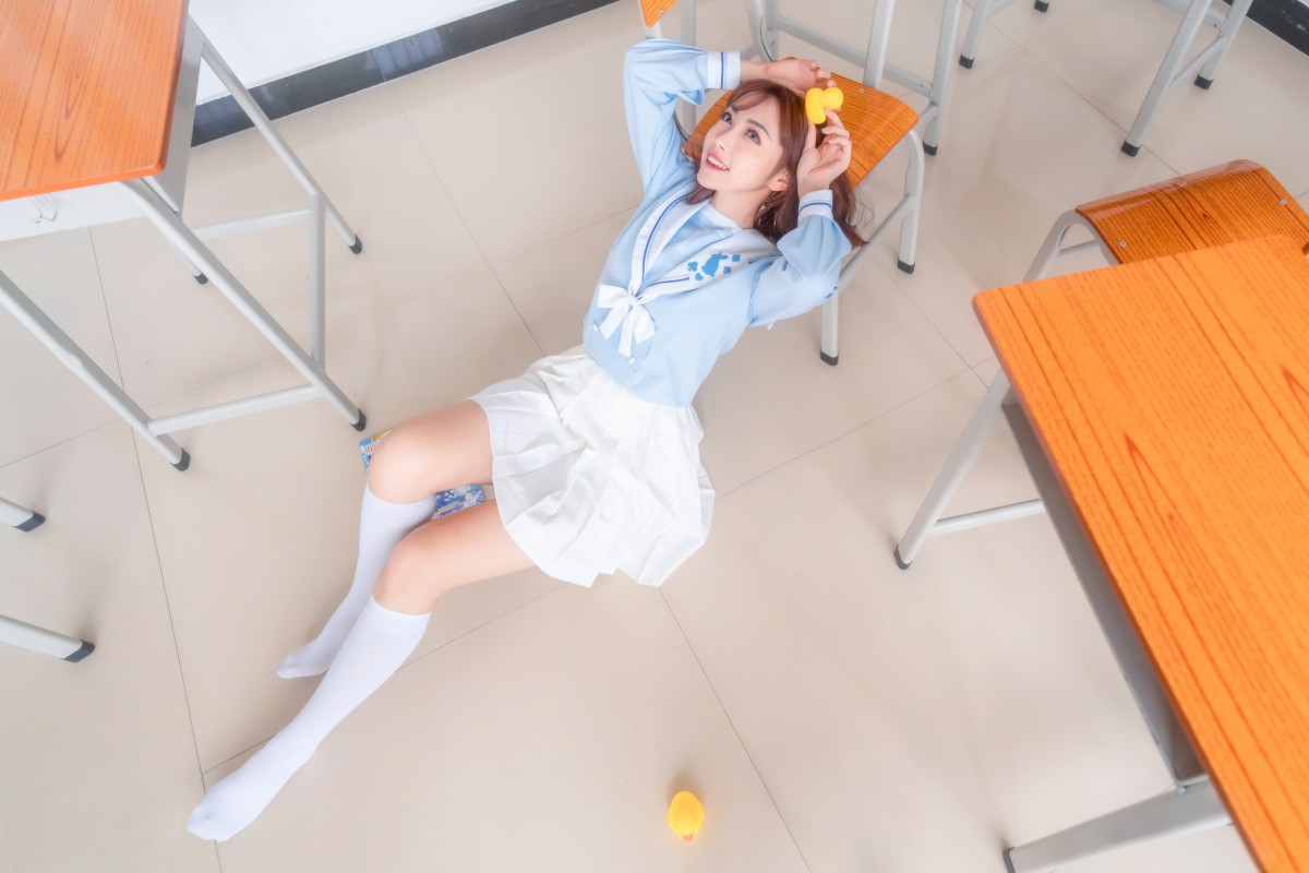 [喵糖映画]VOL.009 小黄鸭与白丝 – COSPLAY