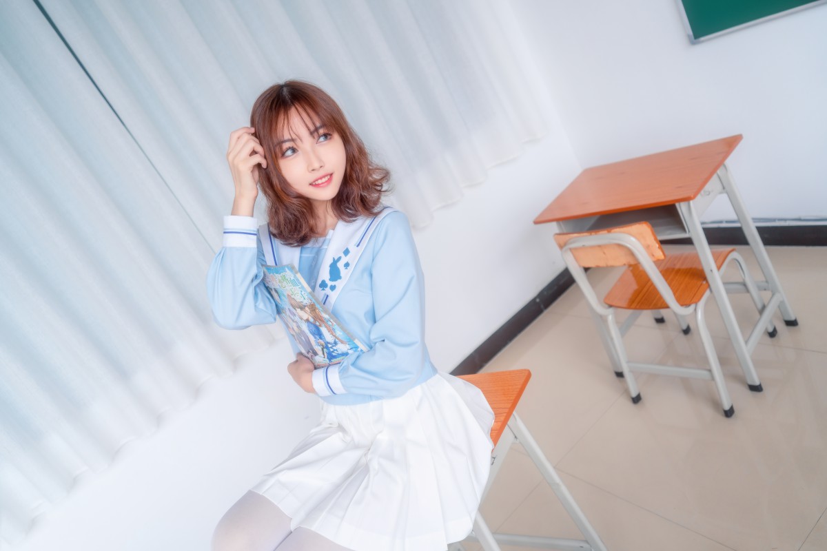 [喵糖映画]VOL.009 小黄鸭与白丝 – COSPLAY