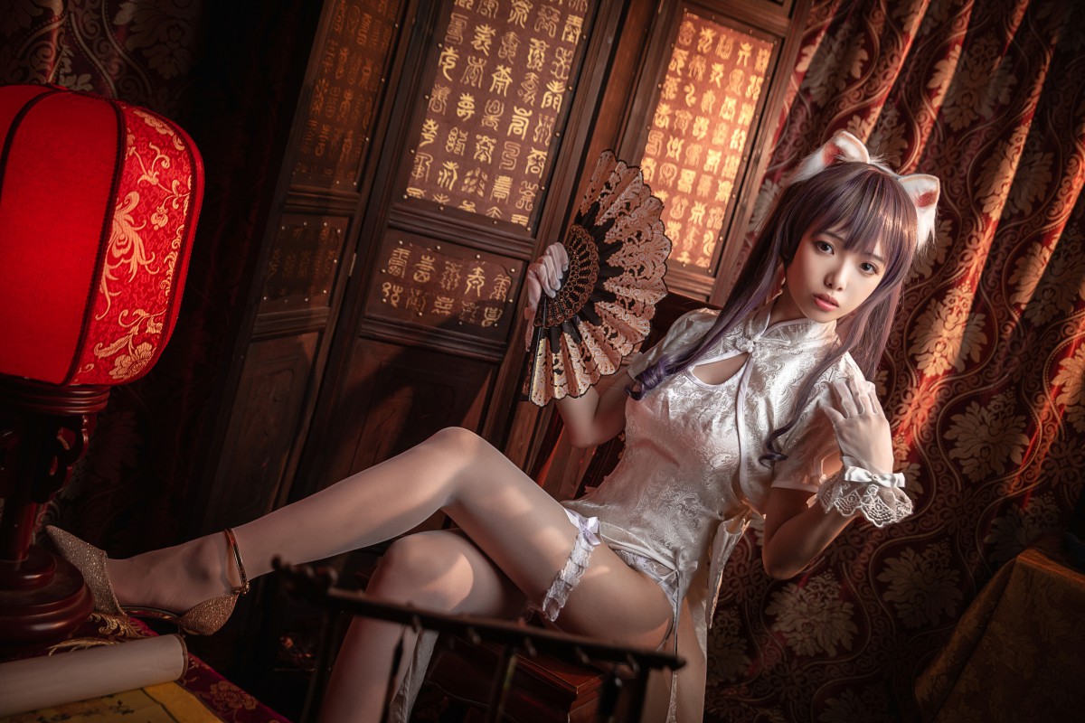 [Cosplay]雯妹不讲道理 – 旗袍白丝吊带袜 – COSPLAY