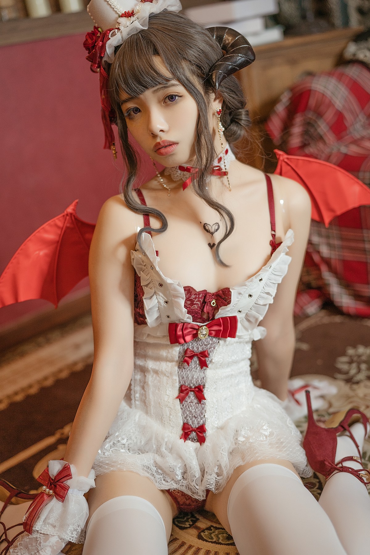 [Cosplay]雯妹不讲道理 – 魅魔 Elegant d – COSPLAY
