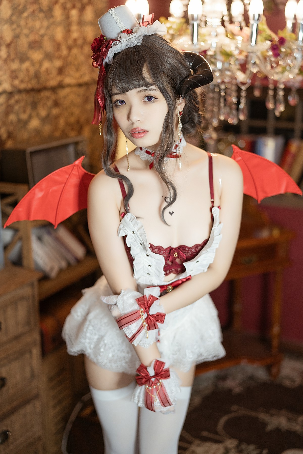[Cosplay]雯妹不讲道理 – 魅魔 Elegant d – COSPLAY