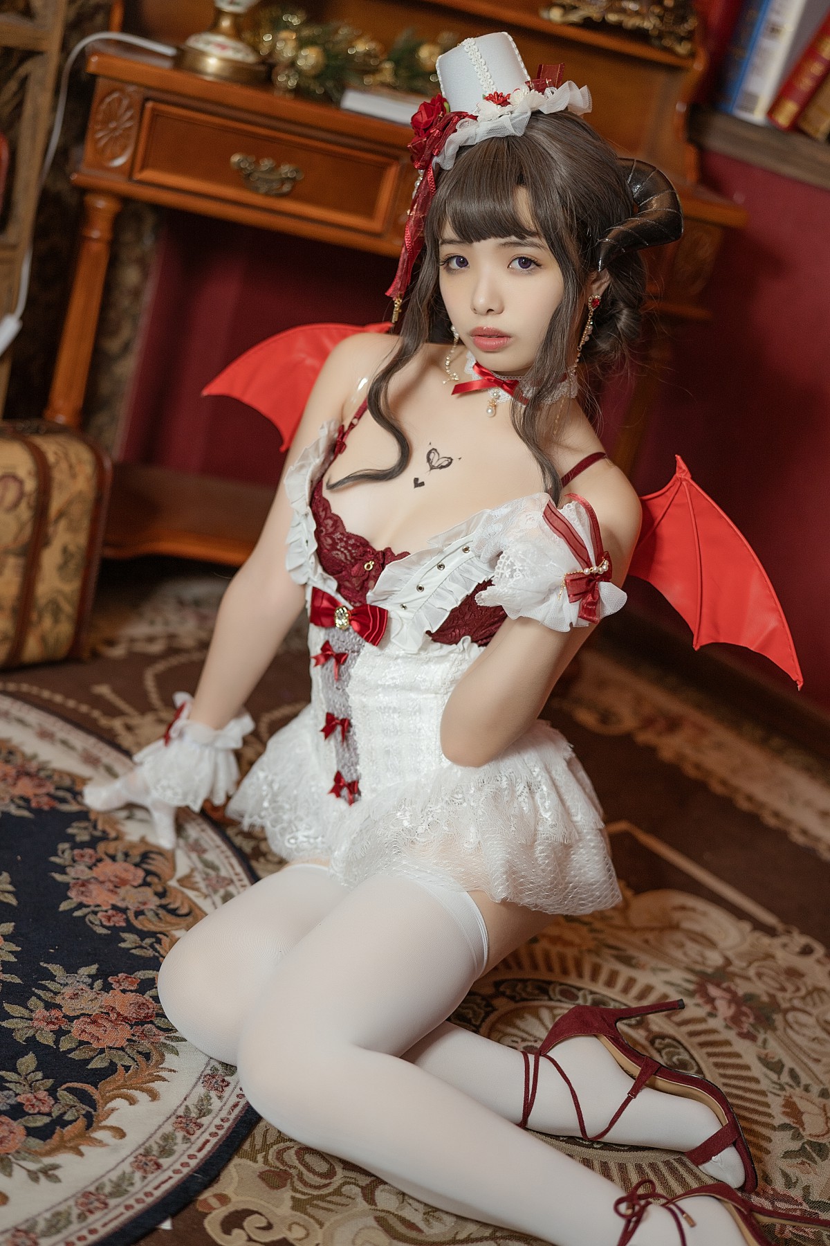 [Cosplay]雯妹不讲道理 – 魅魔 Elegant d – COSPLAY