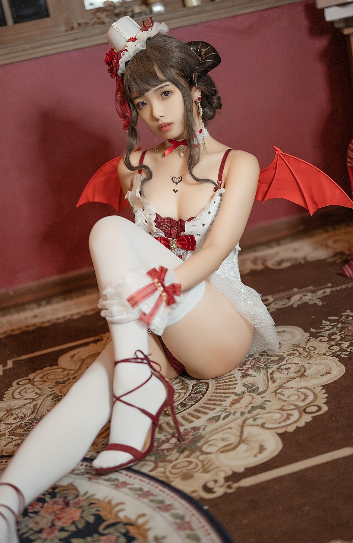 [Cosplay]雯妹不讲道理 – 魅魔 Elegant d – COSPLAY