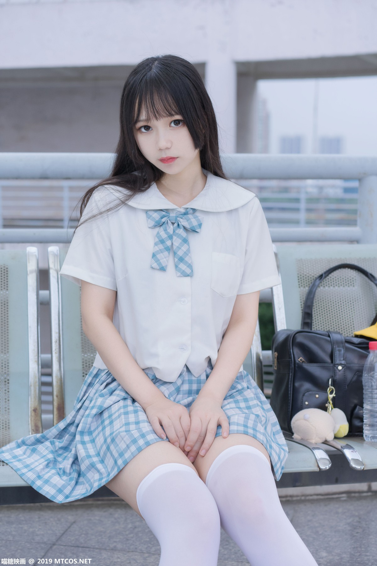 [喵糖映画]VOL.015 半度度度喵 白丝格子裙 – COSPLAY