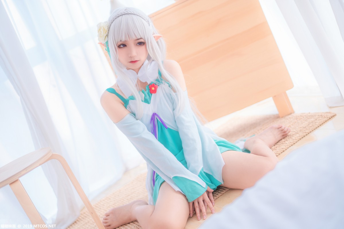 [喵糖映画]VOL.020 COS白发魔女 – COSPLAY