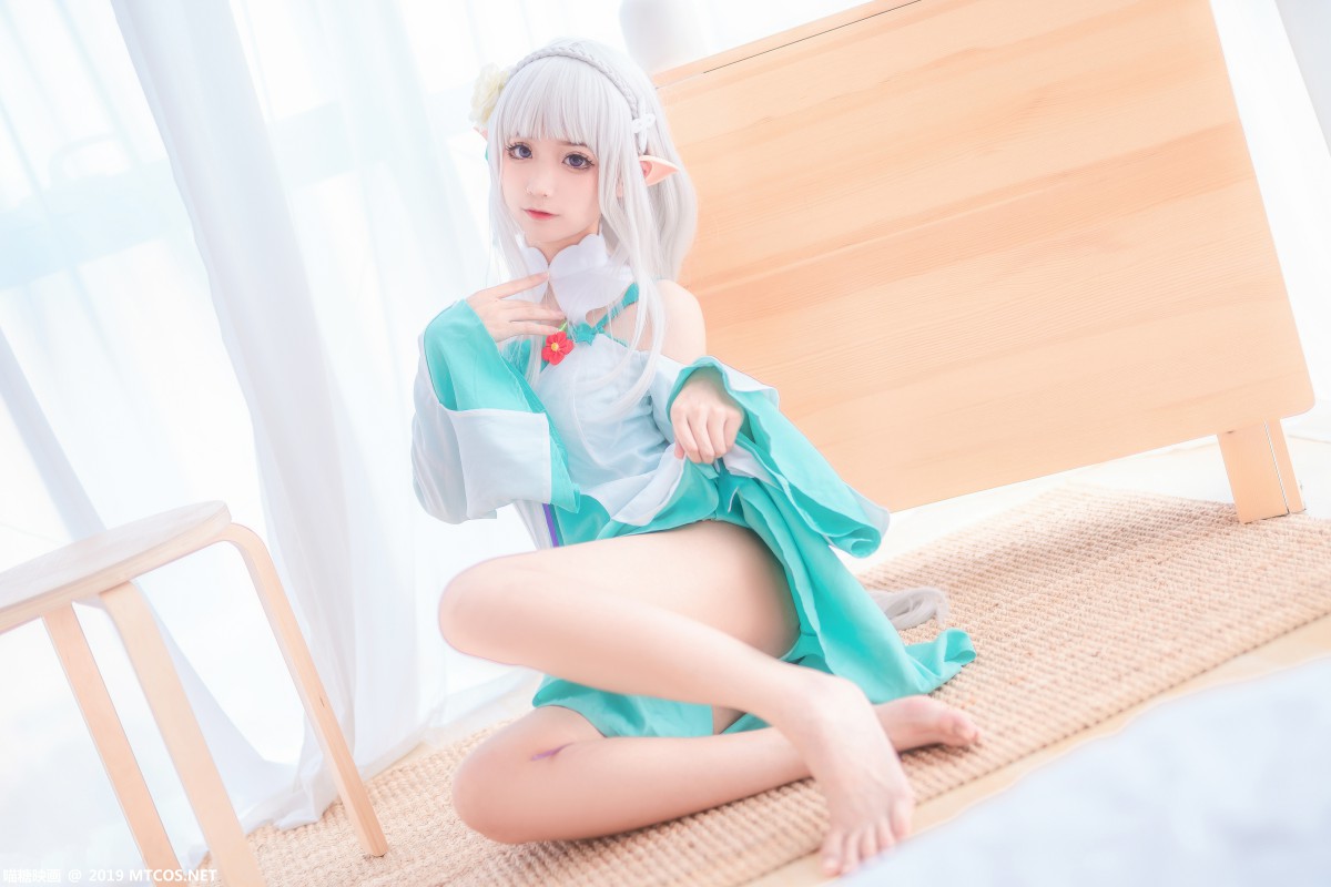 [喵糖映画]VOL.020 COS白发魔女 – COSPLAY