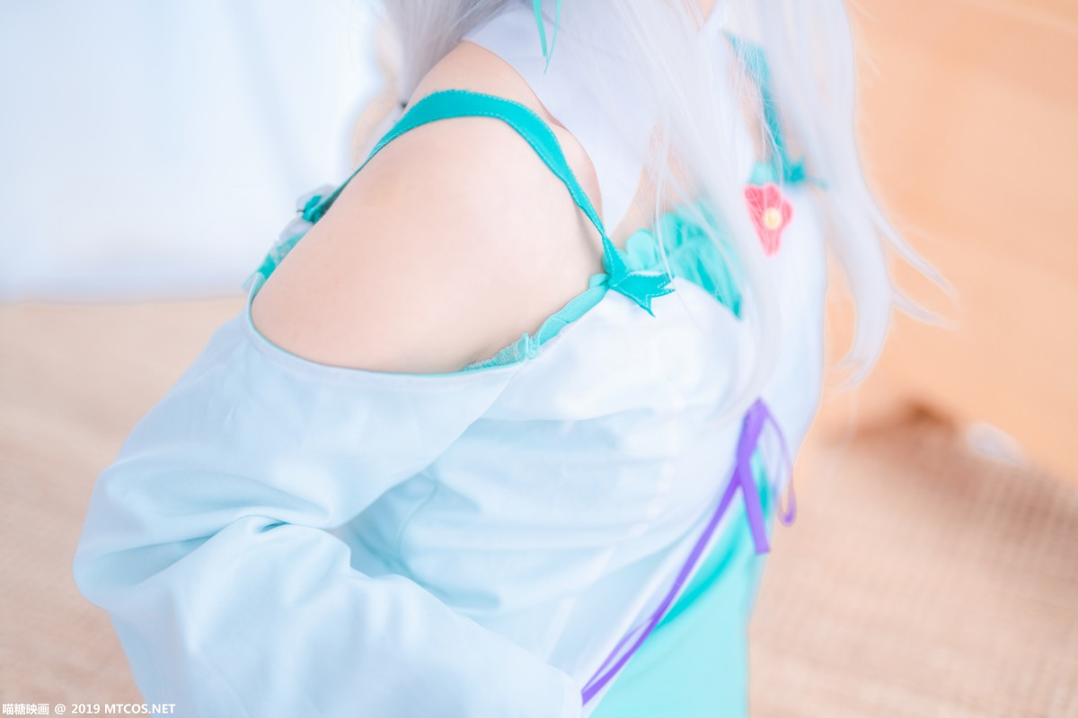 [喵糖映画]VOL.020 COS白发魔女 – COSPLAY