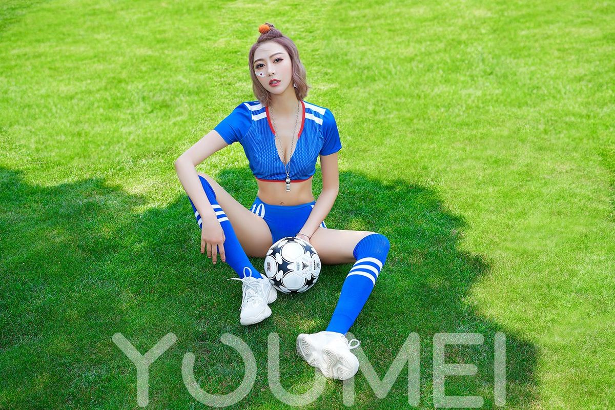 YOUMEI尤美足球宝贝付艺轩樱花武者主题修长美腿户外写真-御萝部落