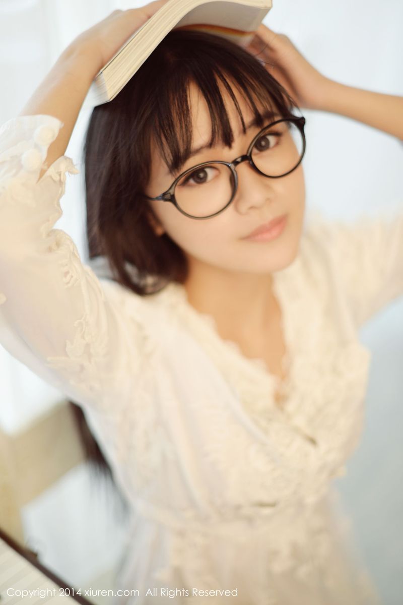 美媛馆足球宝贝Toro羽住绿茵场小清新户外写真套图-御萝部落