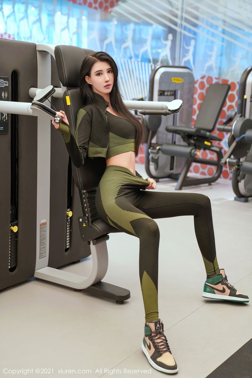秀人网美女模特葛征Model紧身运动装+健身房主题性感写真-御萝部落