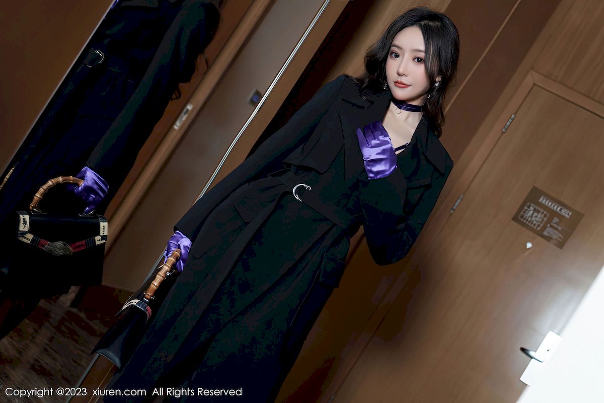 [秀人XiuRen] No.6078 女神王馨瑶Yanni – 黑色外衣+情趣内衣性感写真