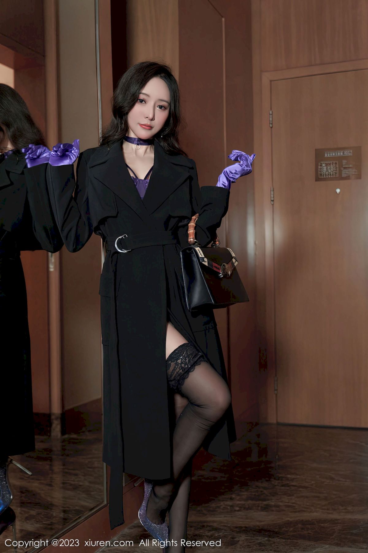 [秀人XiuRen] No.6078 女神王馨瑶Yanni – 黑色外衣+情趣内衣性感写真