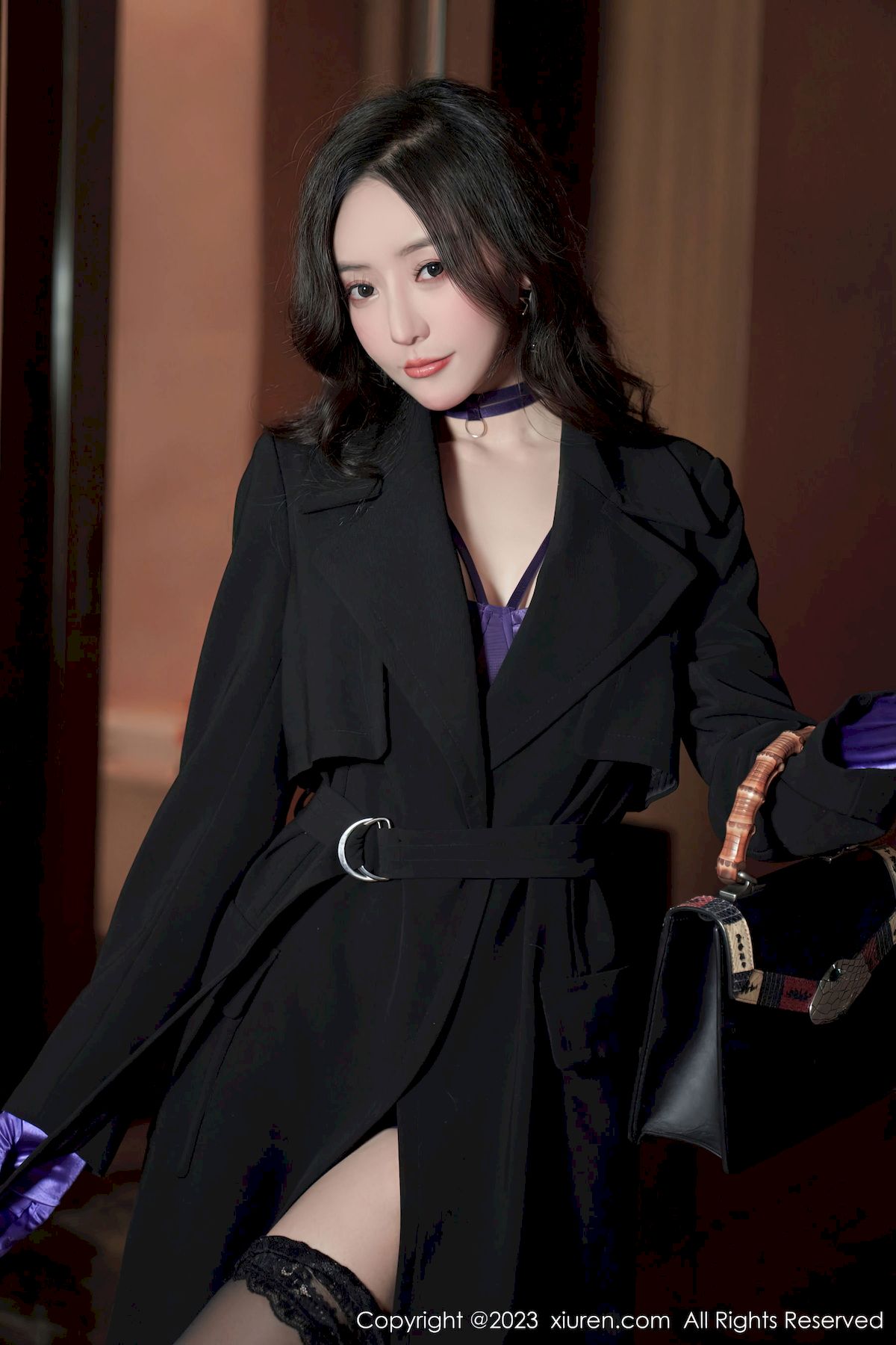 [秀人XiuRen] No.6078 女神王馨瑶Yanni – 黑色外衣+情趣内衣性感写真