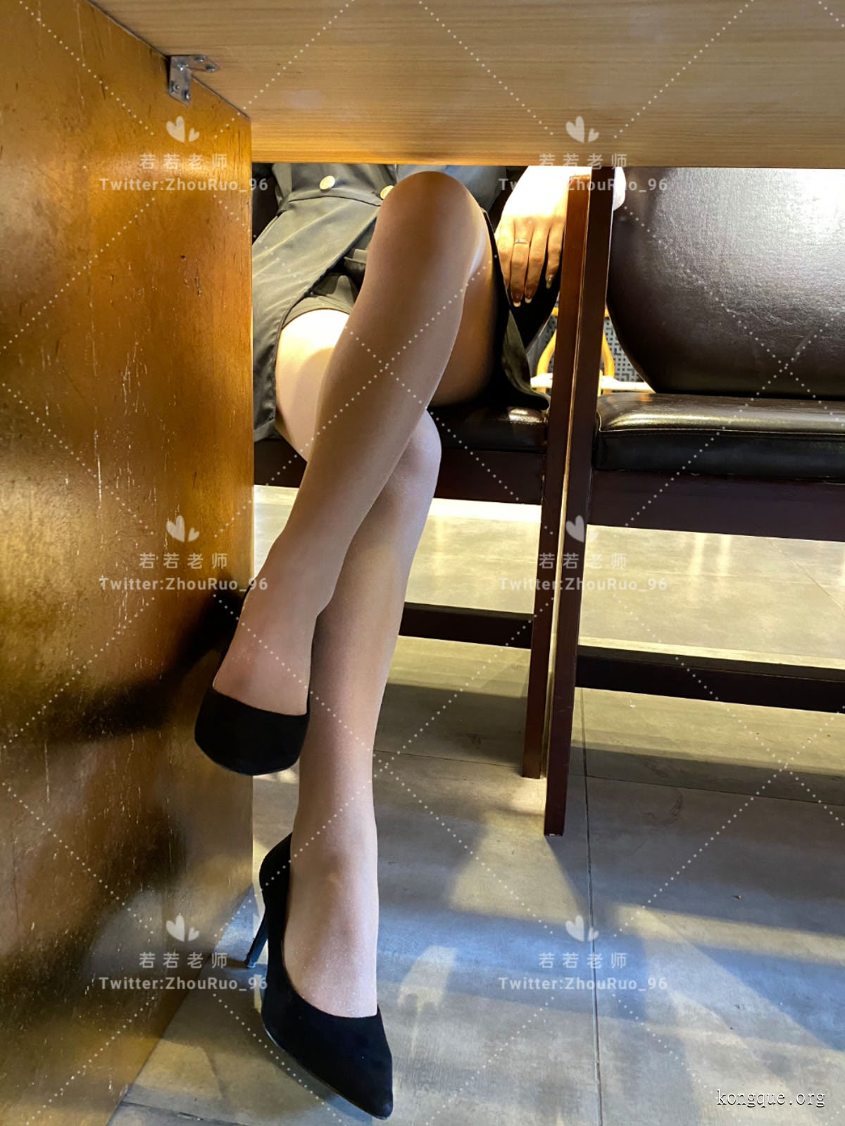若若老师 – 朋友圈及专场系列套图&amp;视频